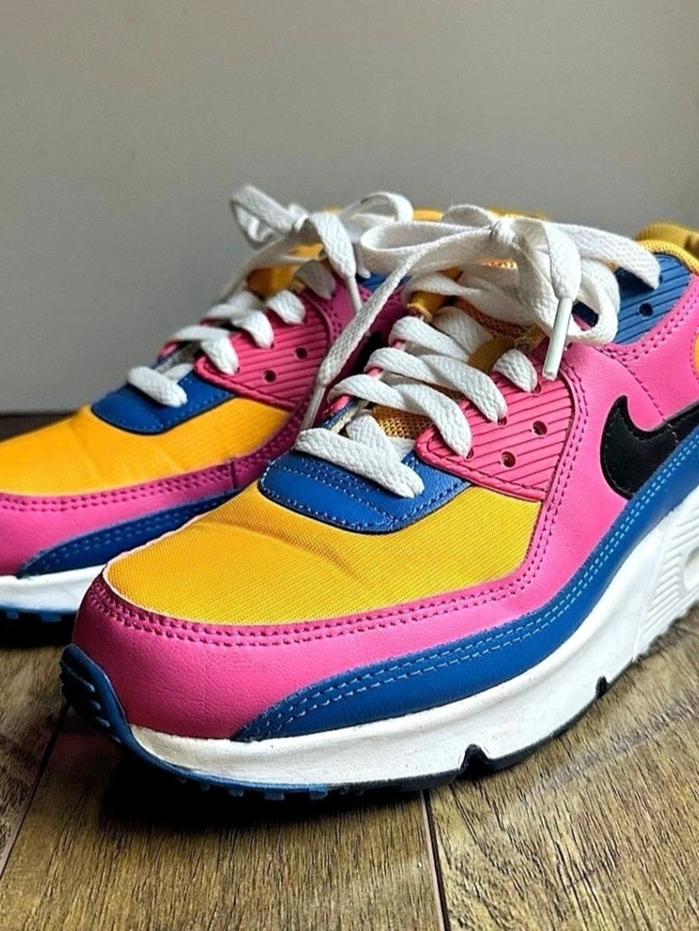 Nike Air Max 90 Youth Sneakers Yellow & Pink US 5.5
